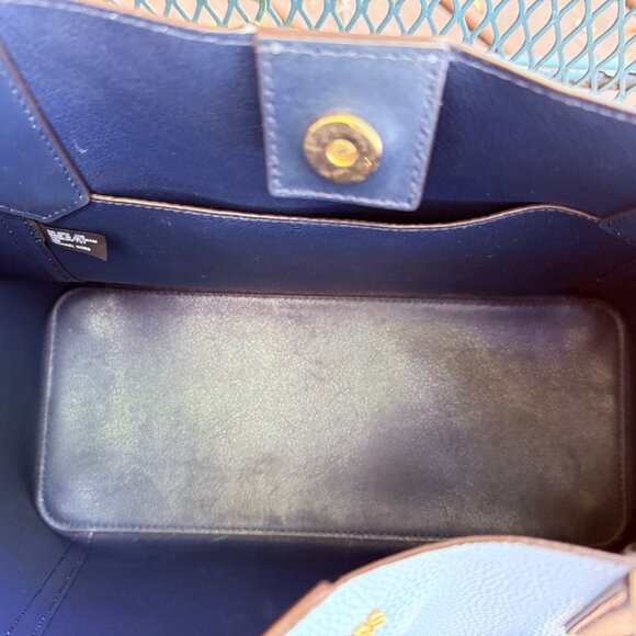 Michael Kors Reversible Tote & Wristlet - Picture 4 of 8